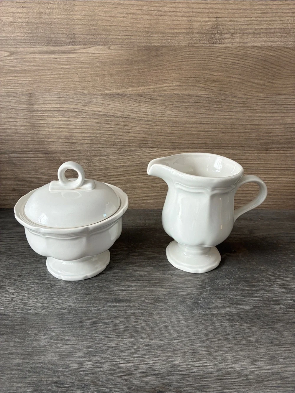 Mikasa French Countryside Creamer & Sugar Bowl with Lid Set